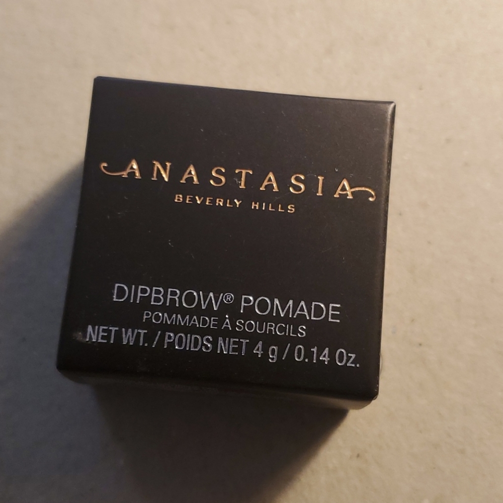 Dipbrow Pomade